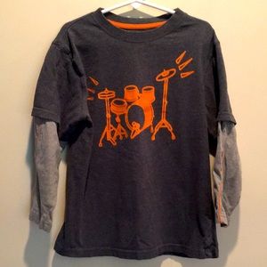 2/$11 Boys long sleeve Size 6